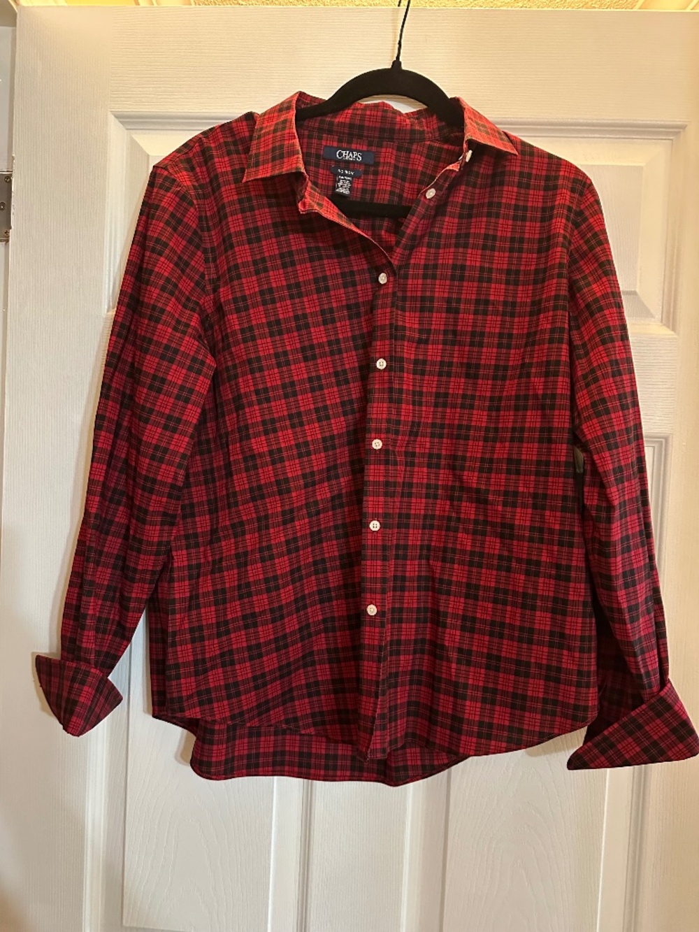 CHAPS Women’s XL Petite Red Black Plaid Button Down Shirt Long Sleeve